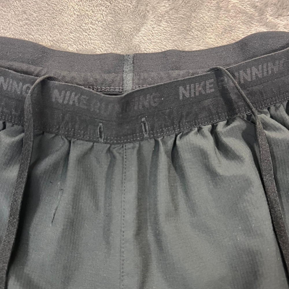 Nike Stride 7" 2 in 1 Running Shorts Mens Medium Black Dri-FIT DM4759 Training - Picture 5 of 16